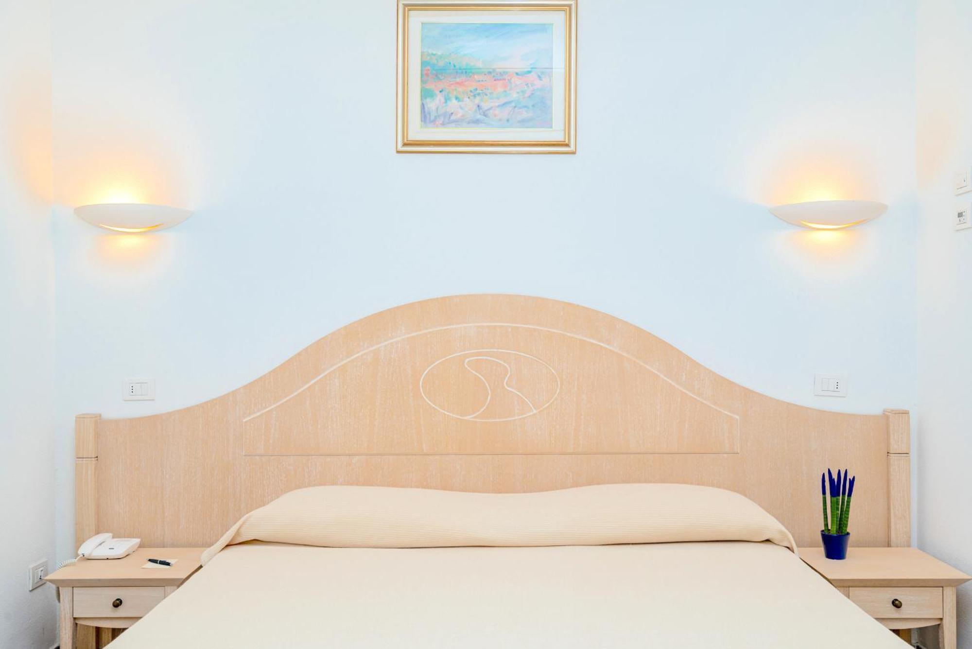 Hotel Dei Pini Fertilia Habitación foto